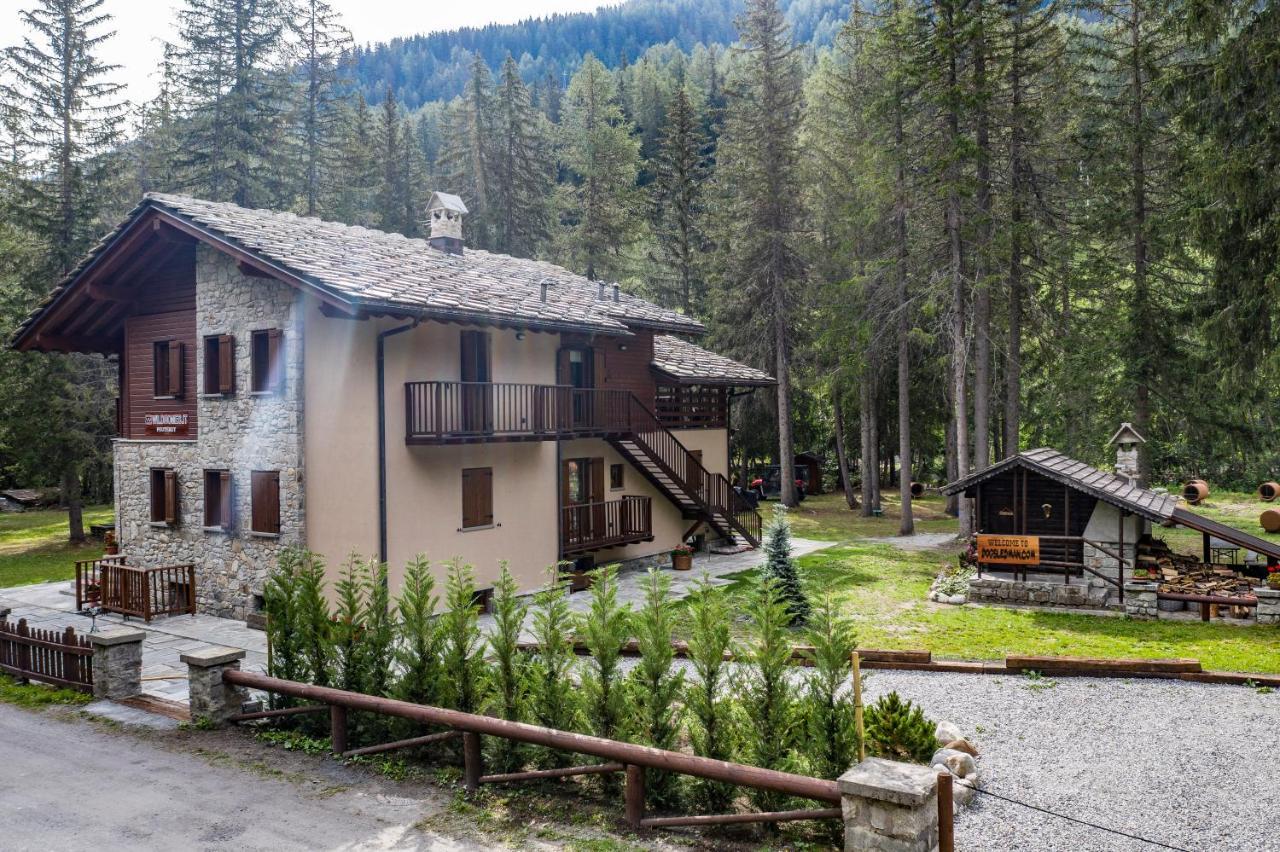 Wildhomes Wild Wolf Lodge Courmayeur Exteriör bild