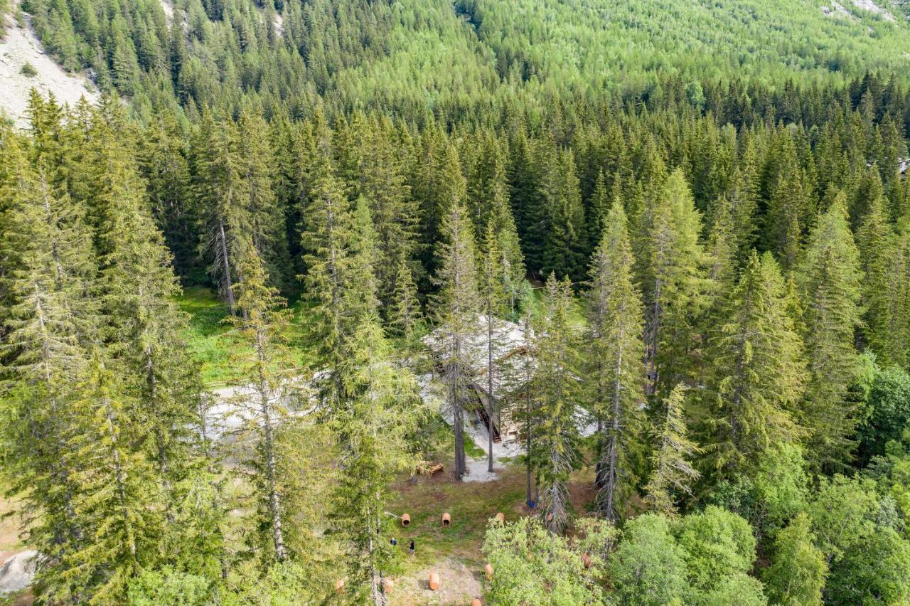 Wildhomes Wild Wolf Lodge Courmayeur Exteriör bild
