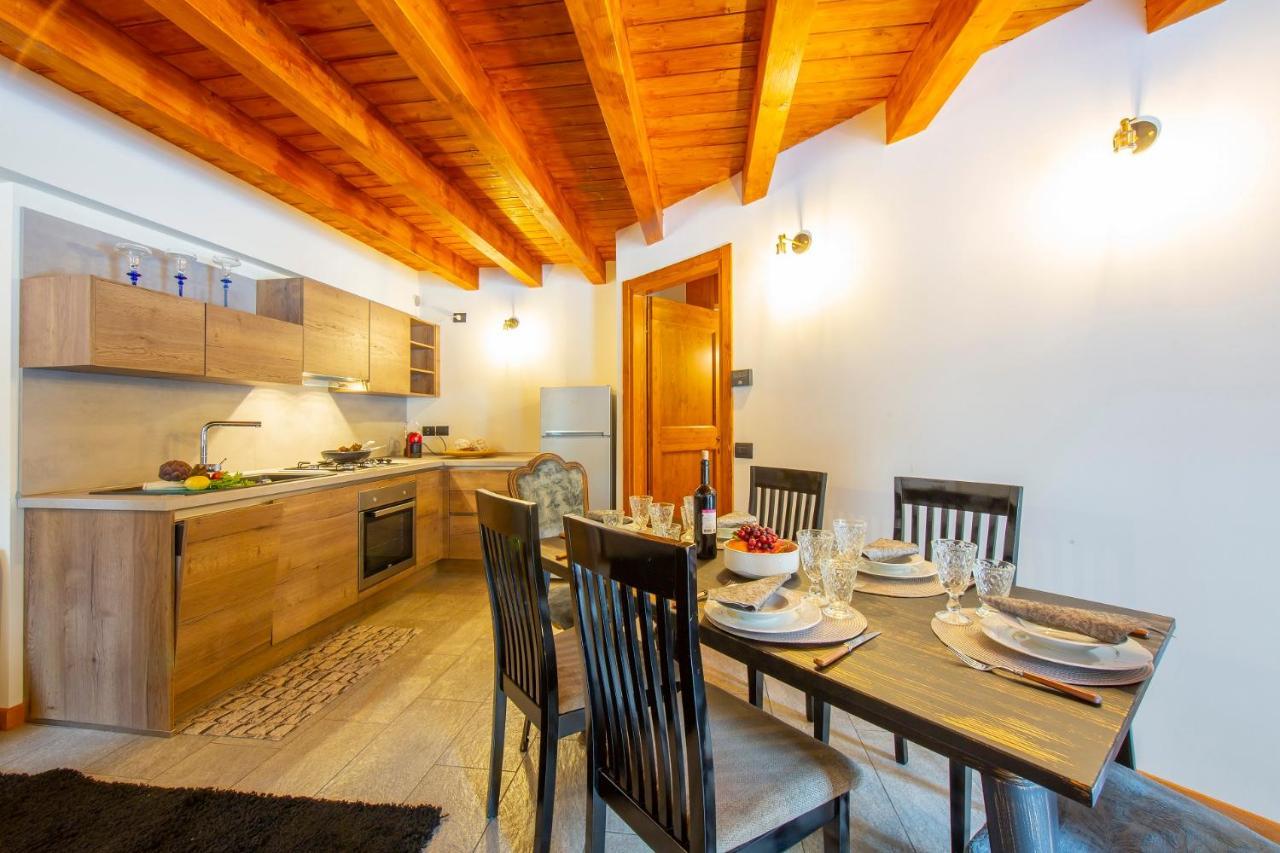 Wildhomes Wild Wolf Lodge Courmayeur Exteriör bild