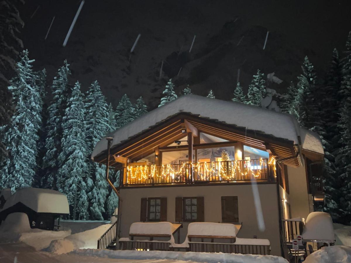 Wildhomes Wild Wolf Lodge Courmayeur Exteriör bild