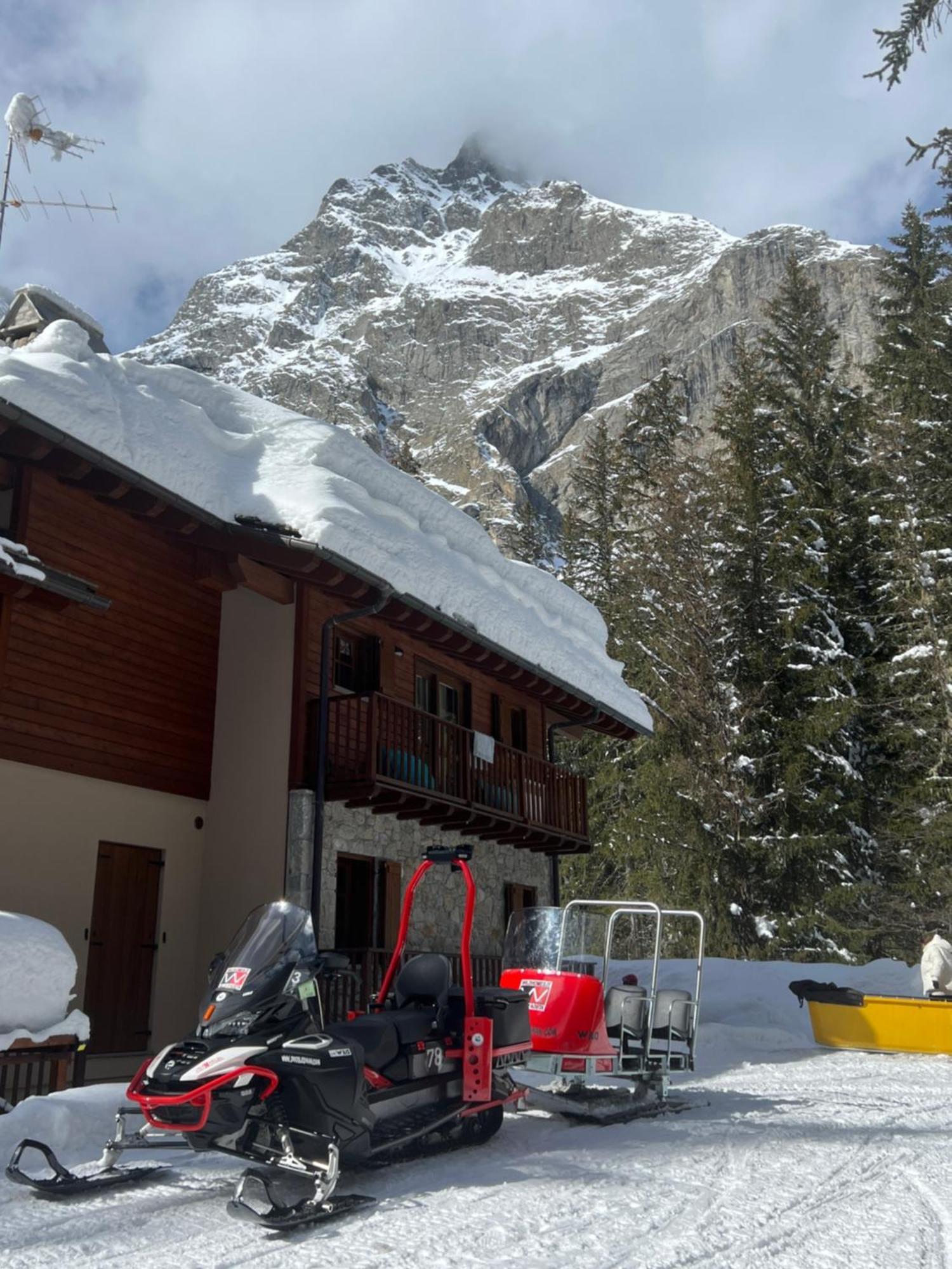 Wildhomes Wild Wolf Lodge Courmayeur Exteriör bild